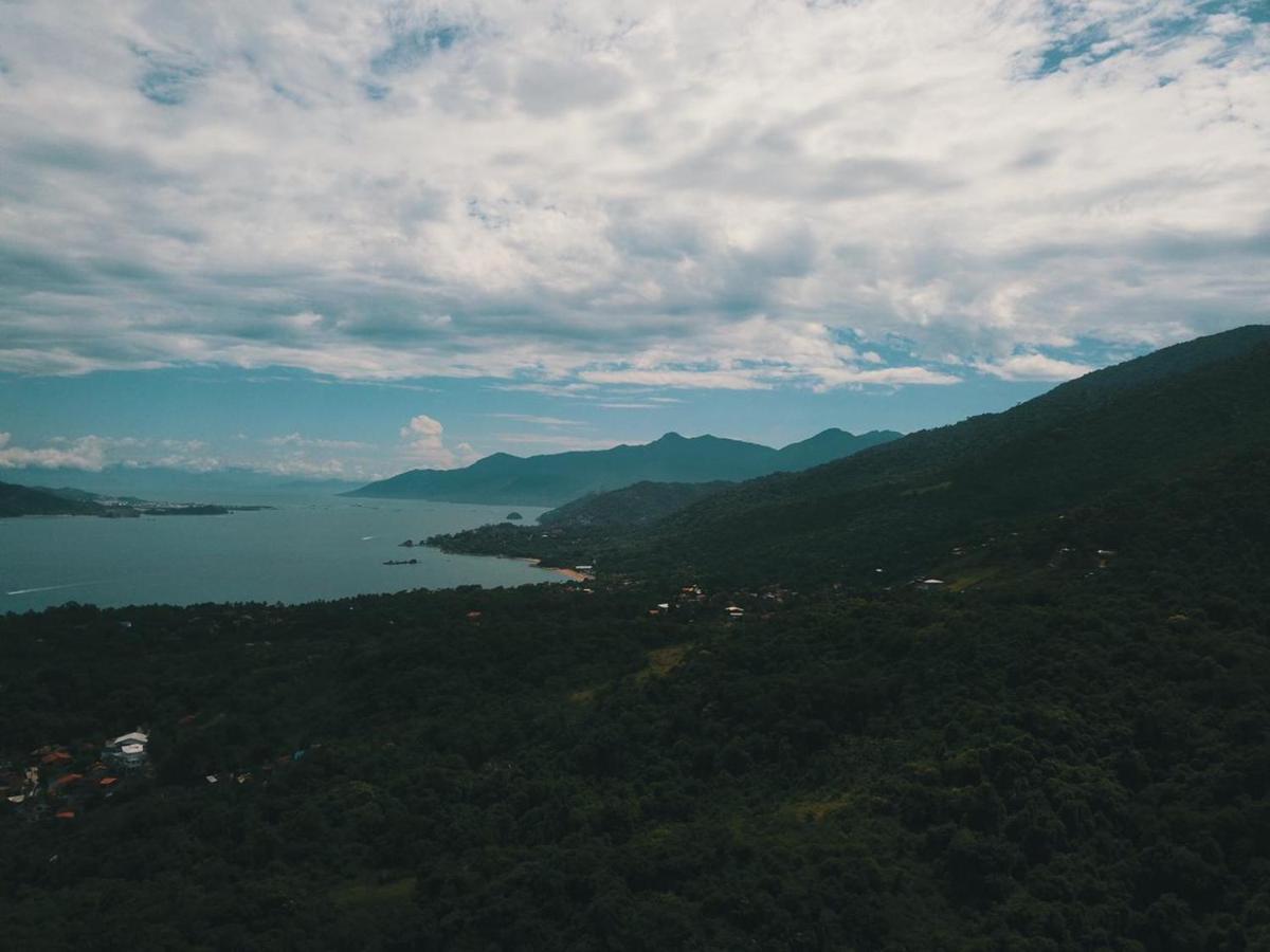 Bangalo Com Vista Para O Mar No Condominio Yacamim Ilhabela Praia Do Curral Экстерьер фото